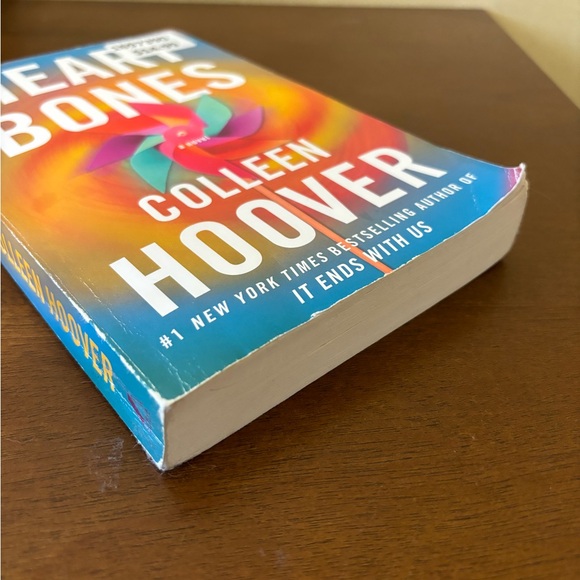 3/$20 📚 Heart Bones Colleen Hoover Paperback, Atria 2020 - Picture 5 of 6